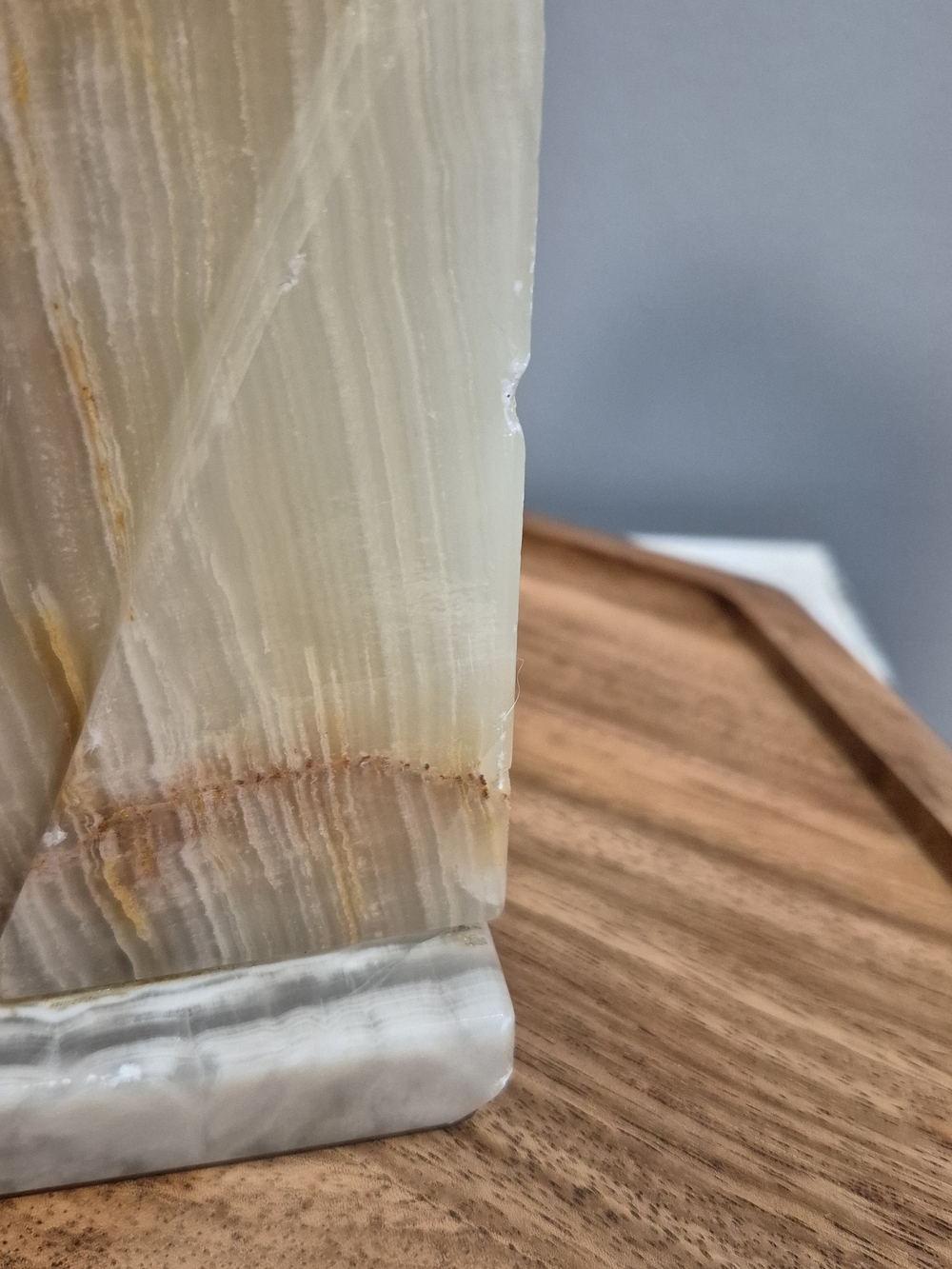 Carved Onyx Horse Head Bookends - Cream & Brown Striations - Picture 13 of 17